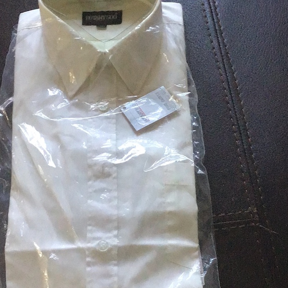 Off White Dress Shirt with Classic Collar
